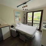 Refait à Neuf Avec Balcon - Famille - Parking Couvert Appartement