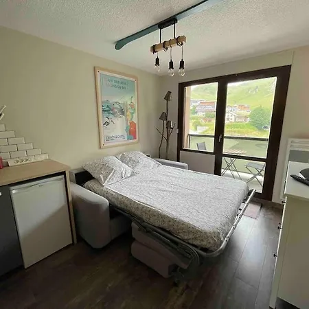 Refait A Neuf Avec Balcon - Famille - Parking Couvert Apartment