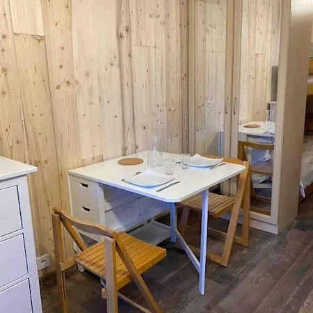 Refait A Neuf Avec Balcon - Famille - Parking Couvert Apartment *