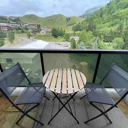 Refait A Neuf Avec Balcon - Famille - Parking Couvert * Chamrousse