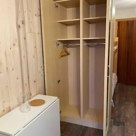 Refait A Neuf Avec Balcon - Famille - Parking Couvert Apartment